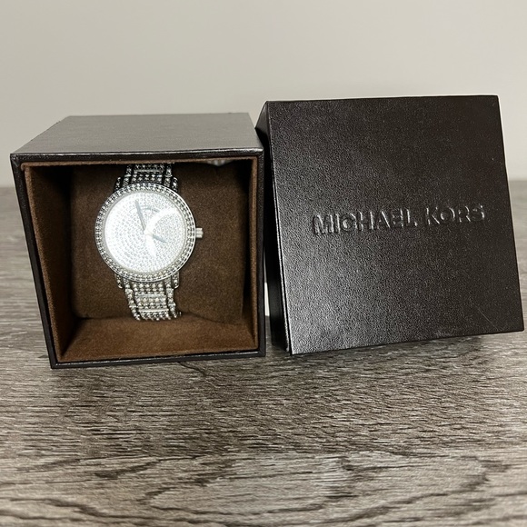 Michael Kors Crystal Stainless Steel Ladies Watch - Picture 2 of 7